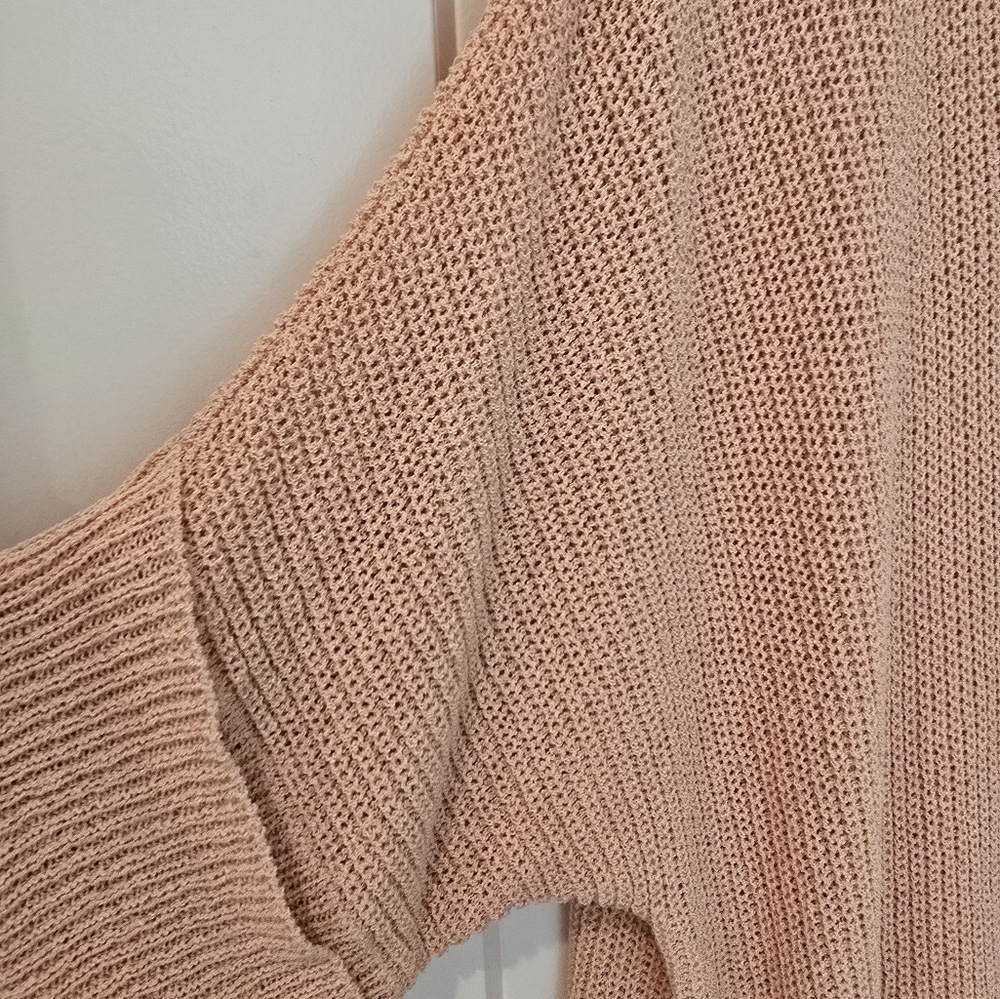 Knit short sleeve top